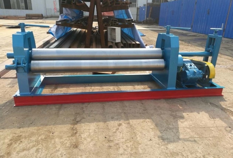 半自動(dòng)卷板機(jī)